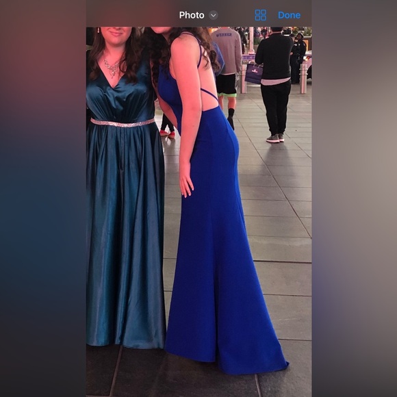 Camille’s La Vie prom dress la femme size 2 - Picture 2 of 9